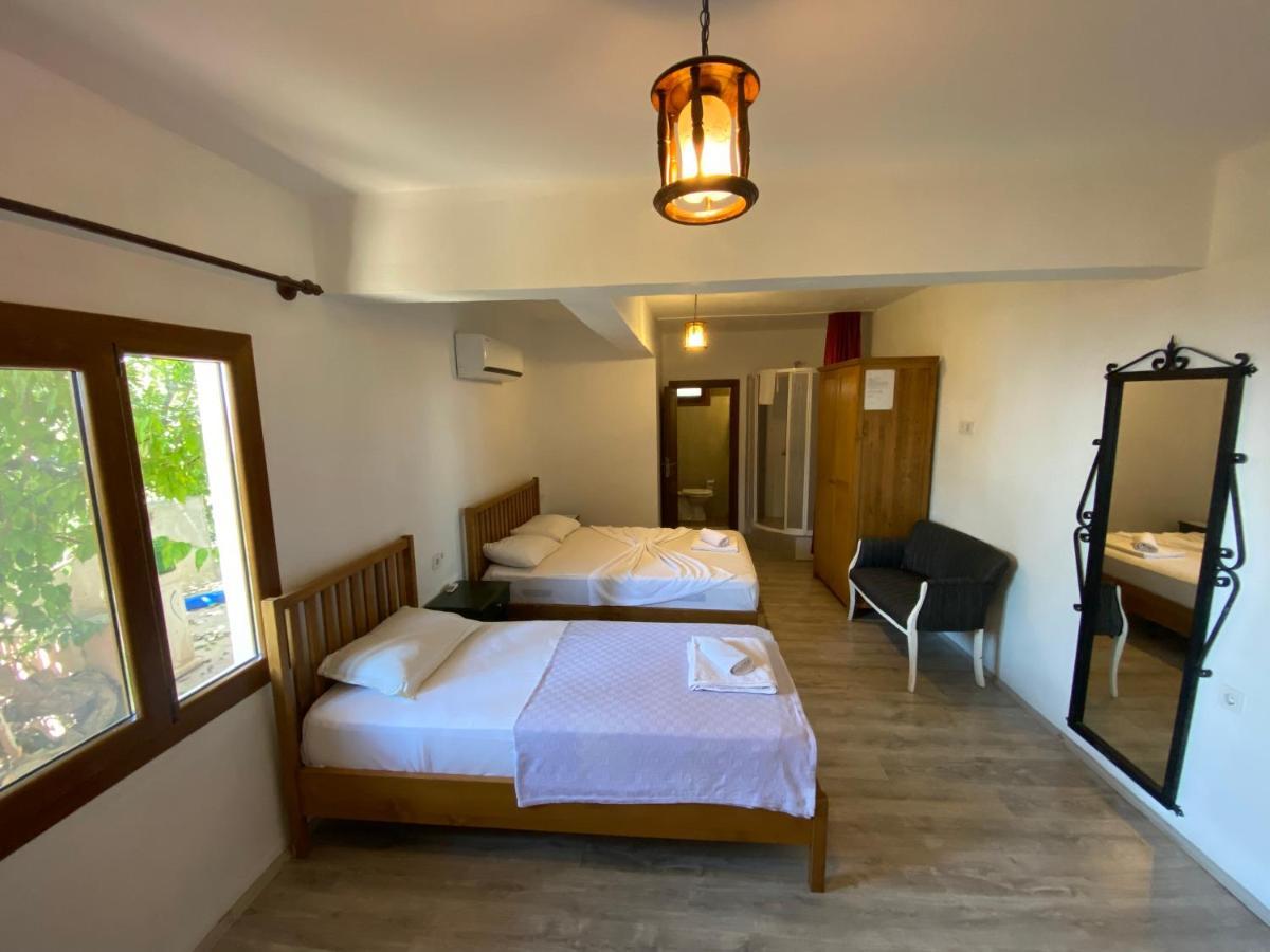 卡萨罗亚住宿加早餐旅馆 Cedit 外观 照片